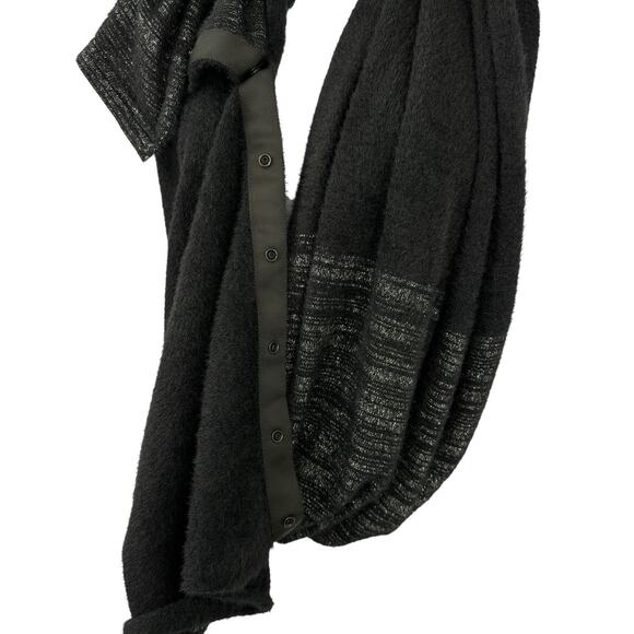 Stella & Dot Kaci Versatile 2-in-1 Scarf Wrap Knit Soft Black Metallic - Picture 7 of 10